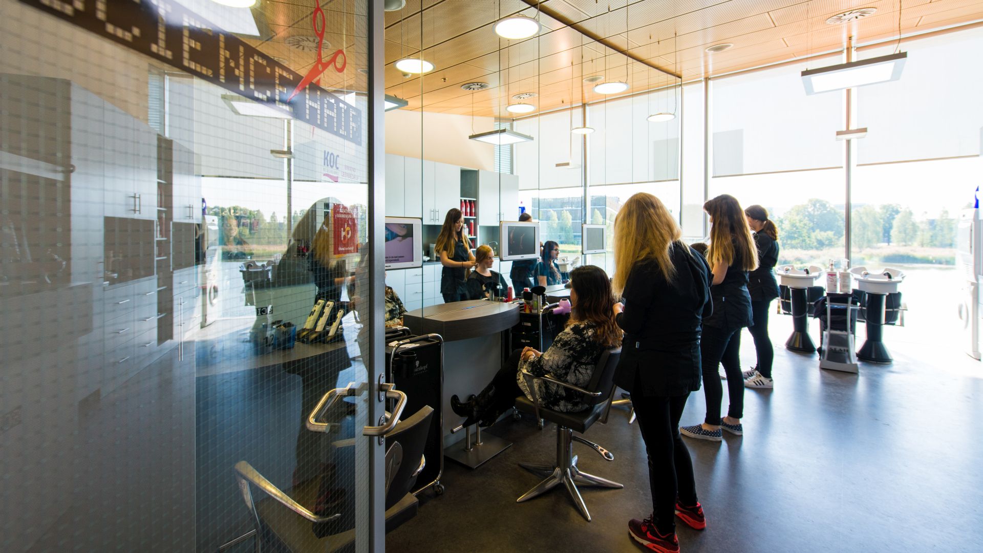 High Tech Campus_Science Hair