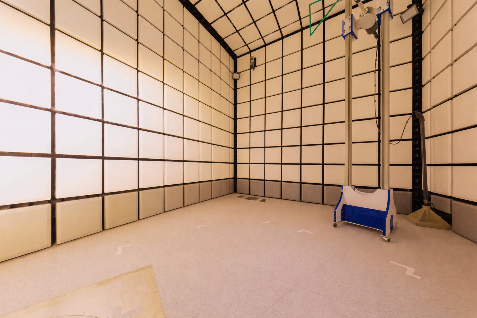 EMC_Lab_Signify_HTCE