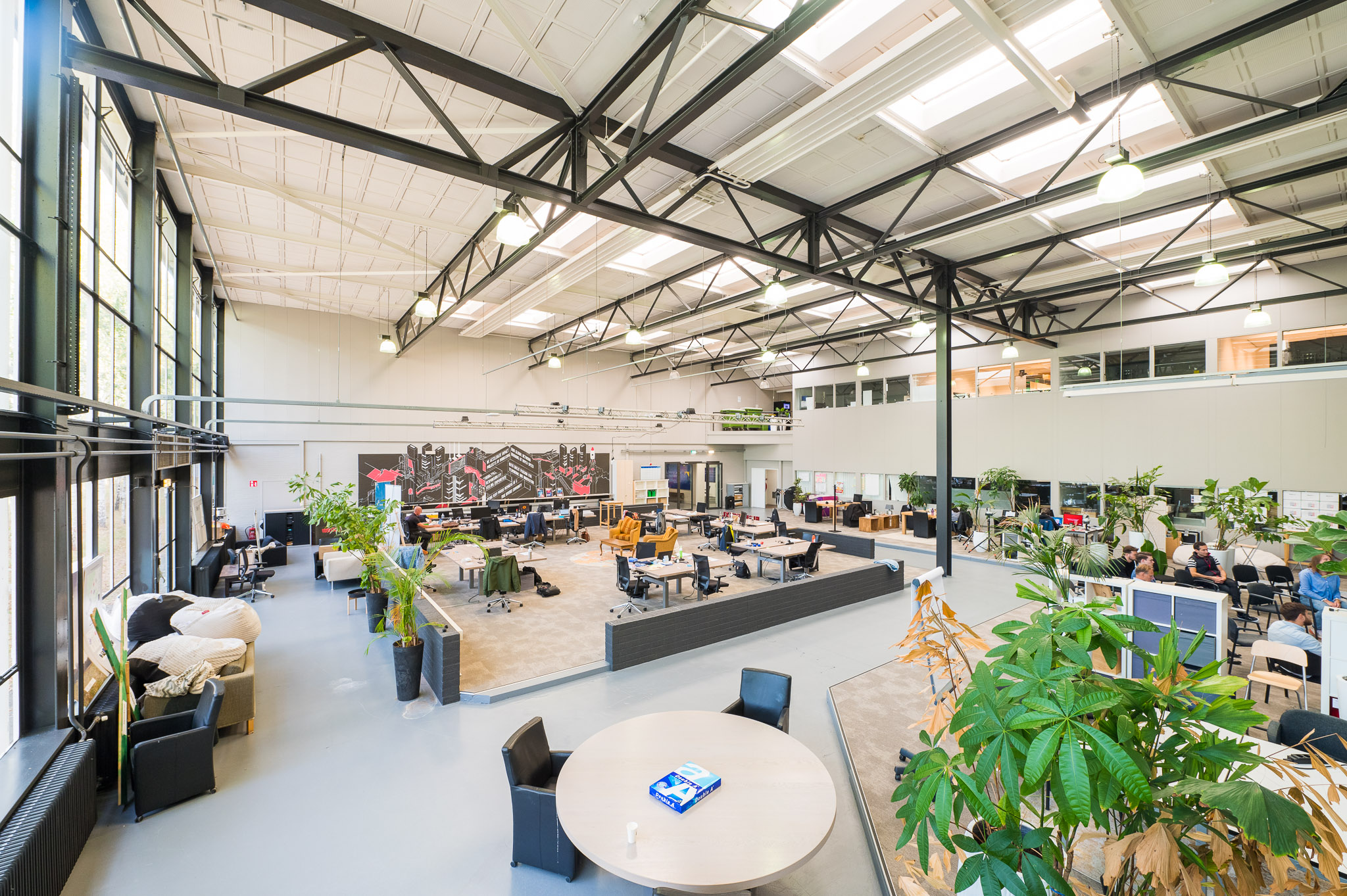 Coworking at High Tech Plaza - Building HTC 27