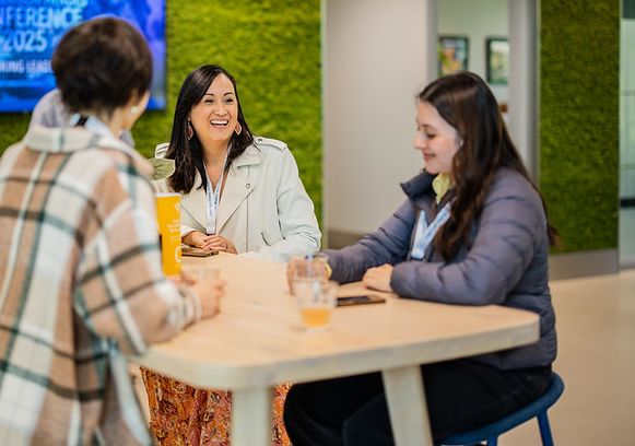 Pausa Hispana – Edición de Pascua