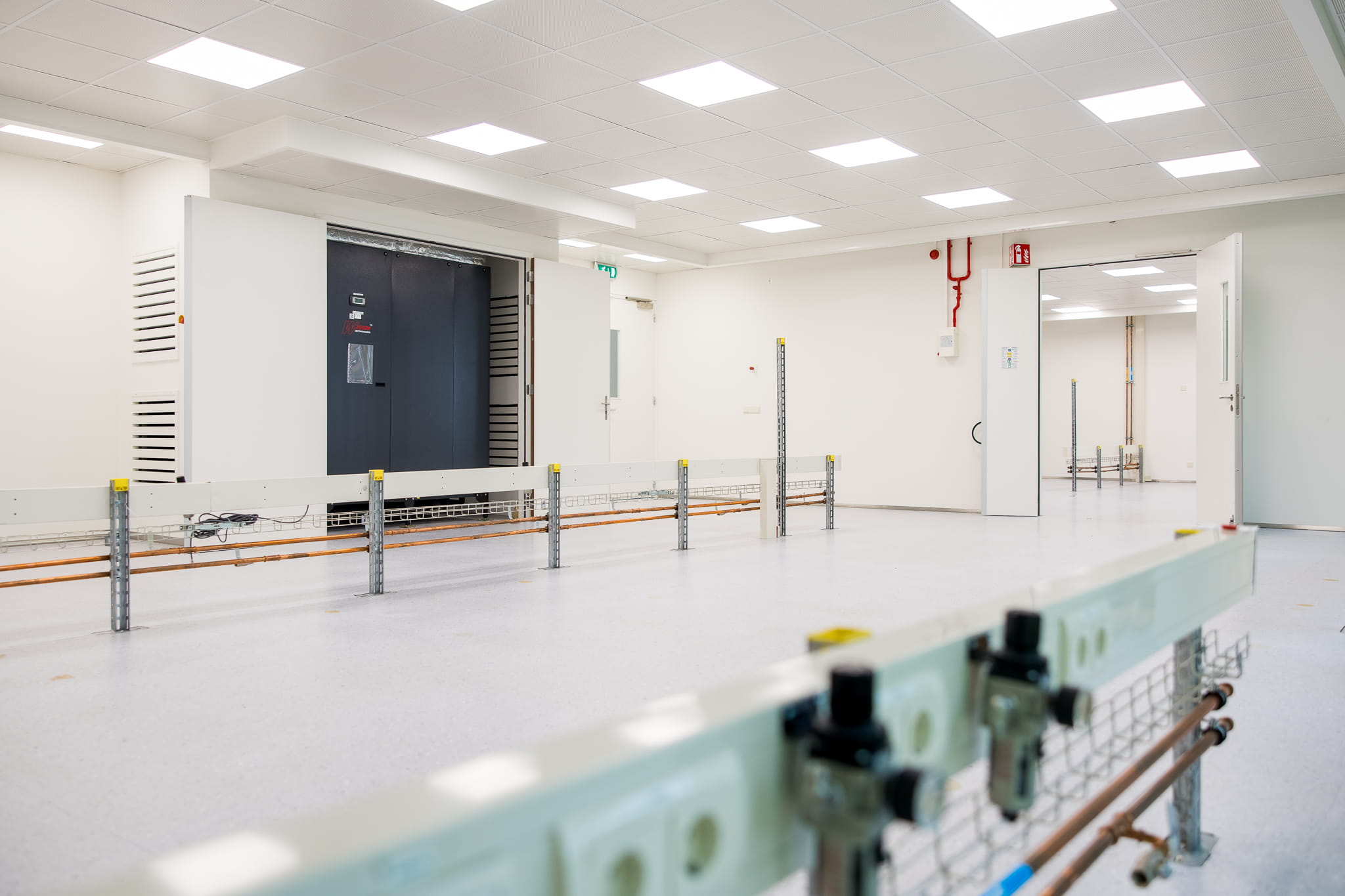 Electrotechnical lab with additional cooling at High Tech Campus Eindhoven